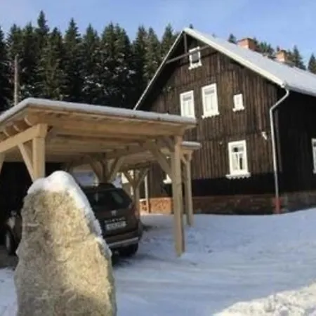 Schoene In Mit Garten, Grill Und Terrasse * Klingenthal