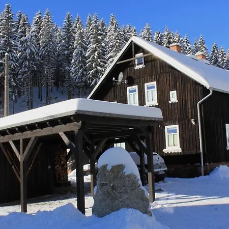 Schoene In Mit Garten, Grill Und Terrasse Klingenthal