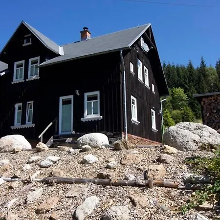 Schoene In Mit Garten, Grill Und Terrasse Apartment Klingenthal