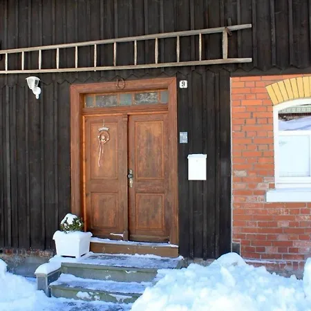 Schoene In Mit Garten, Grill Und Terrasse Apartment