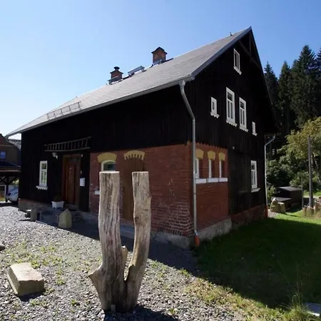 Schoene In Mit Garten, Grill Und Terrasse